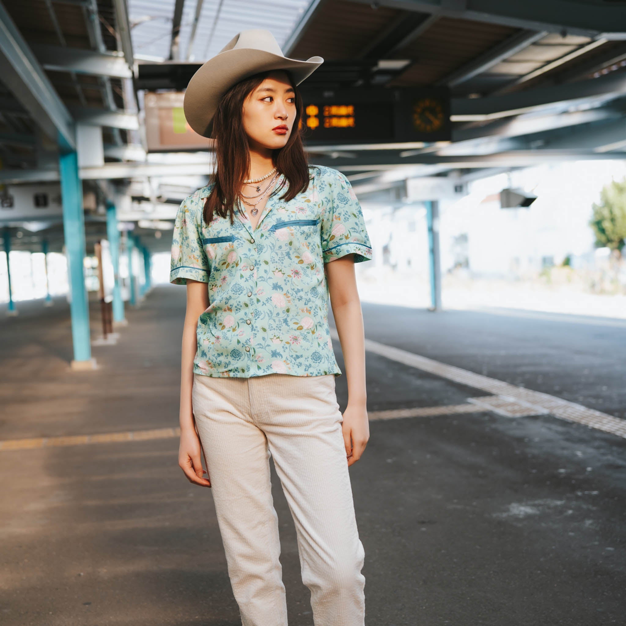 Cheyenne Western Shirt - Mint Floral