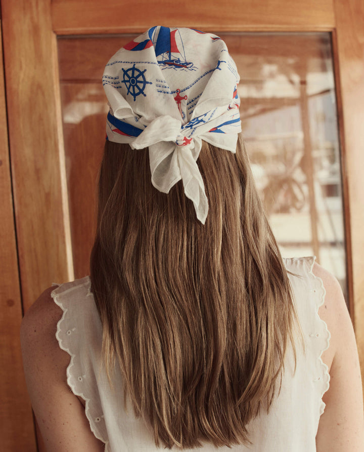 THE SAILBOAT BANDANA. White.