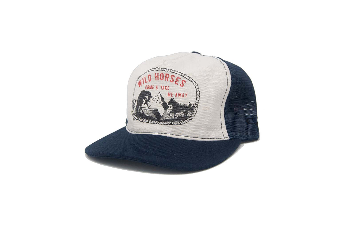 WILD HORSES TRUCKER