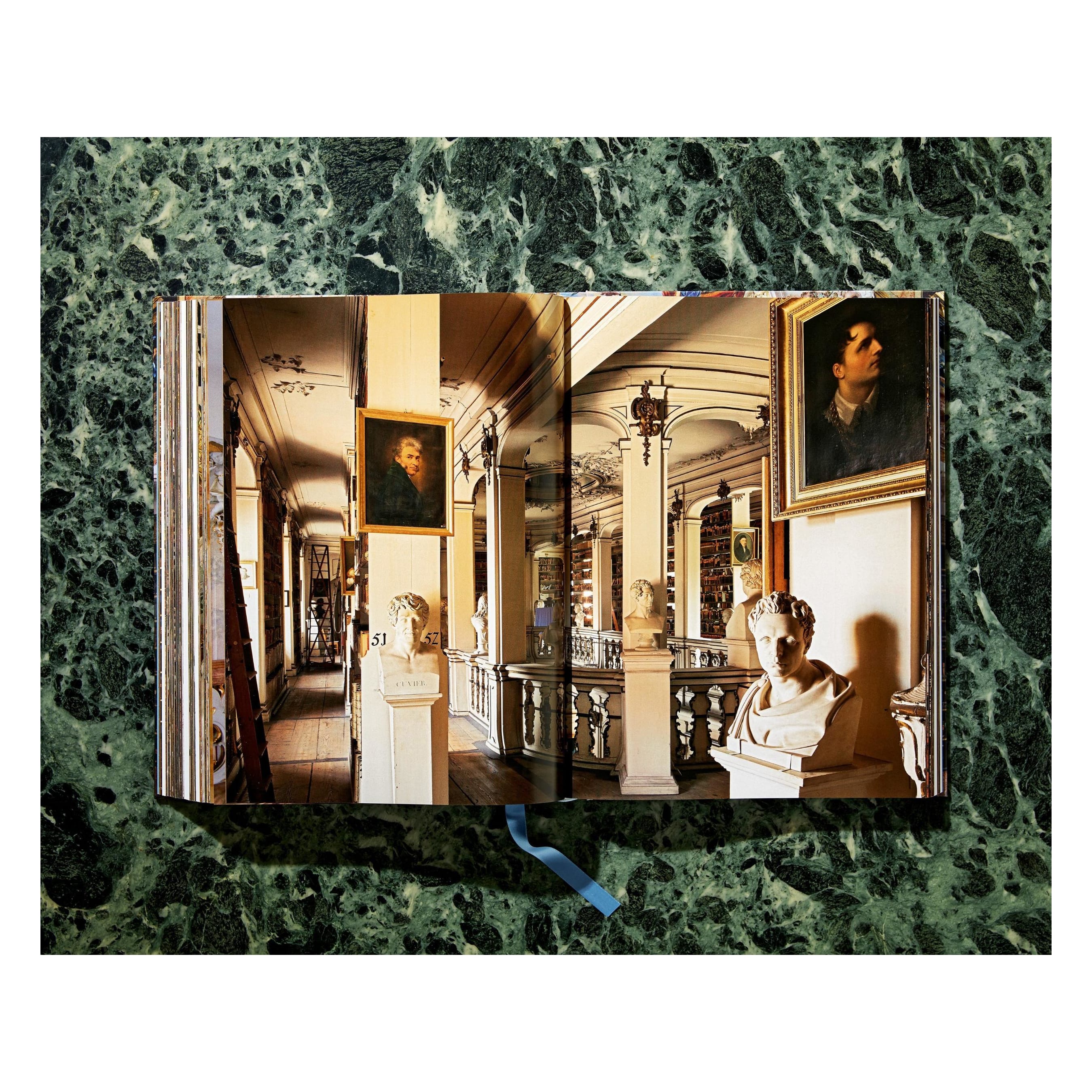 Massimo Listri. The World’s Most Beautiful Libraries (German, French, English)