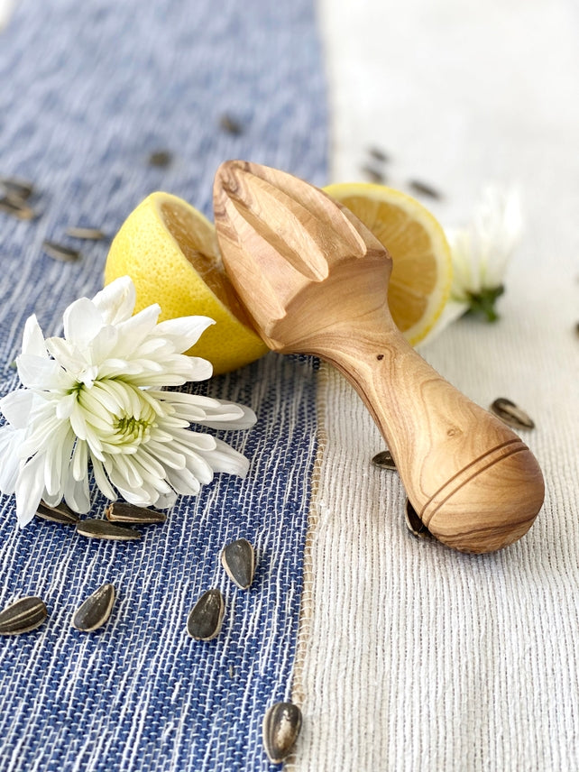 Olive Wood Lemon Squeezer 6"