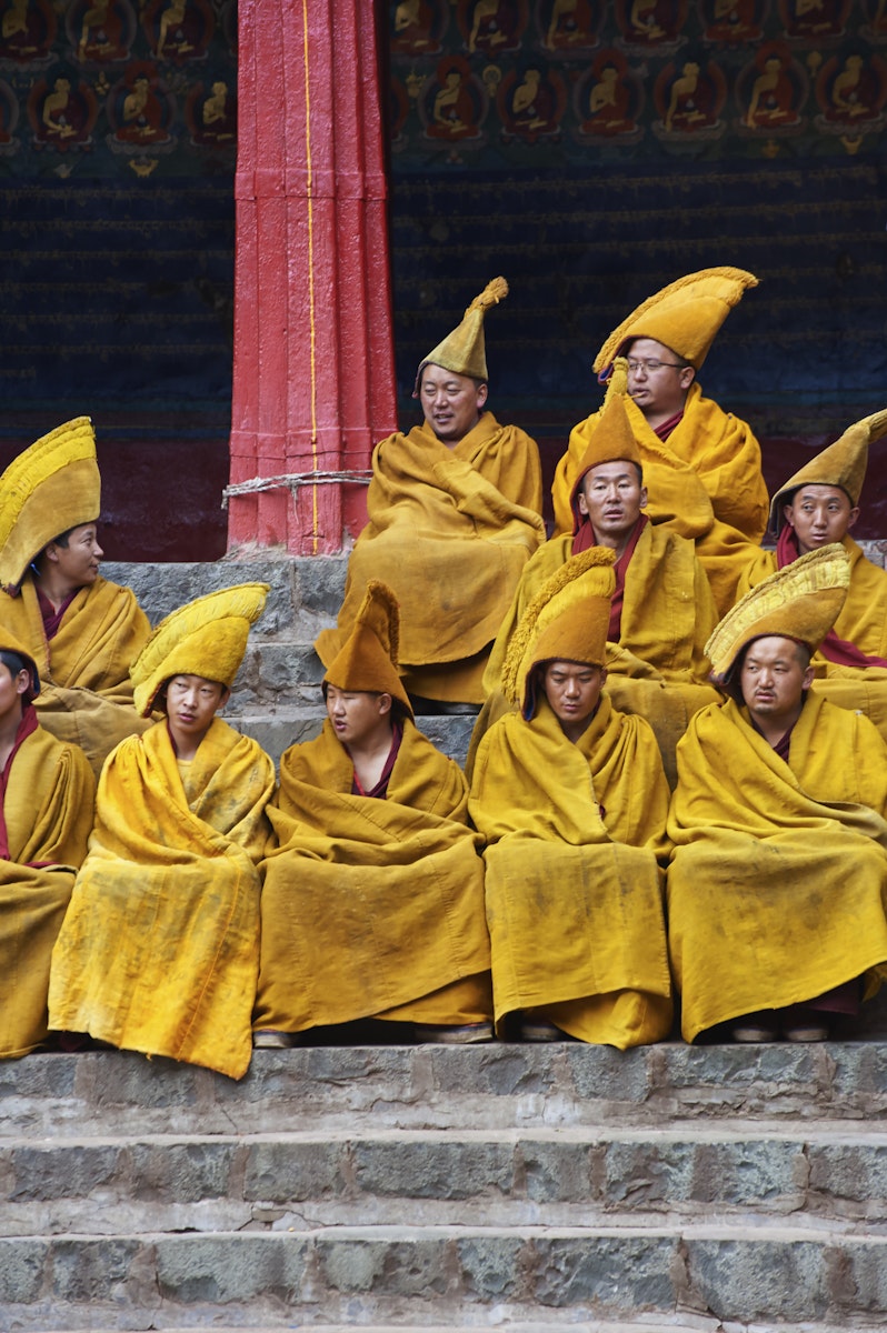 VOYAGES - Sidetracked Beyond