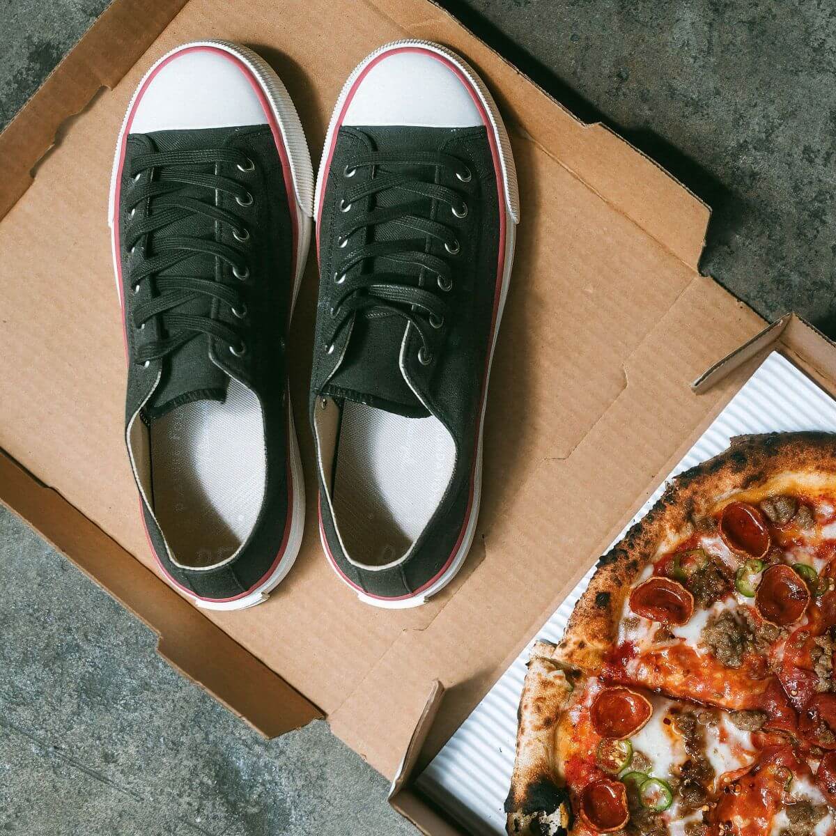 All-American Low-Top Antique Black/Crimson