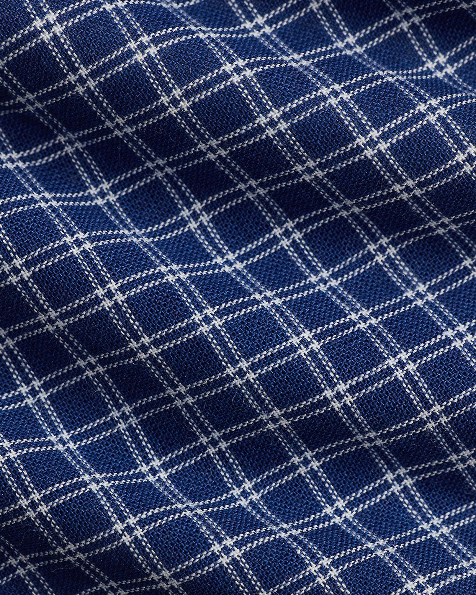 Vintage-Inspired Mini Plaid Tie