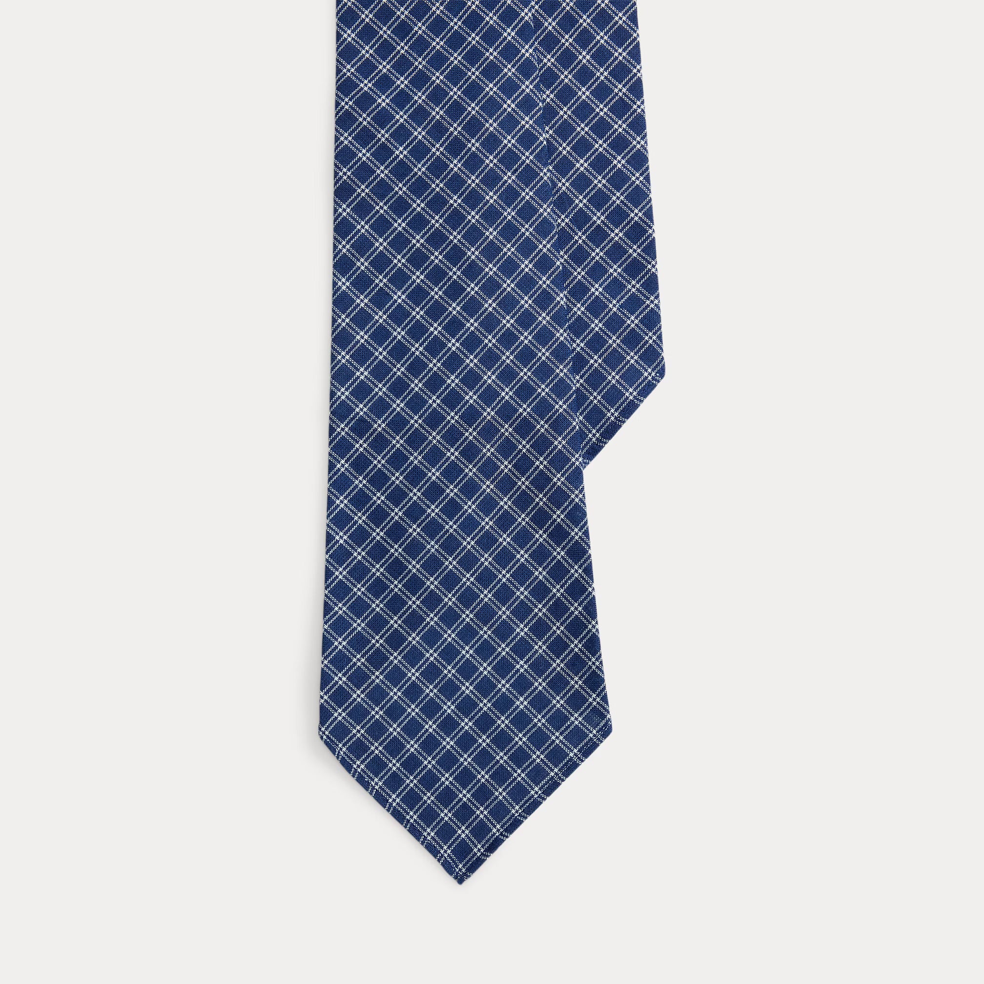 Vintage-Inspired Mini Plaid Tie