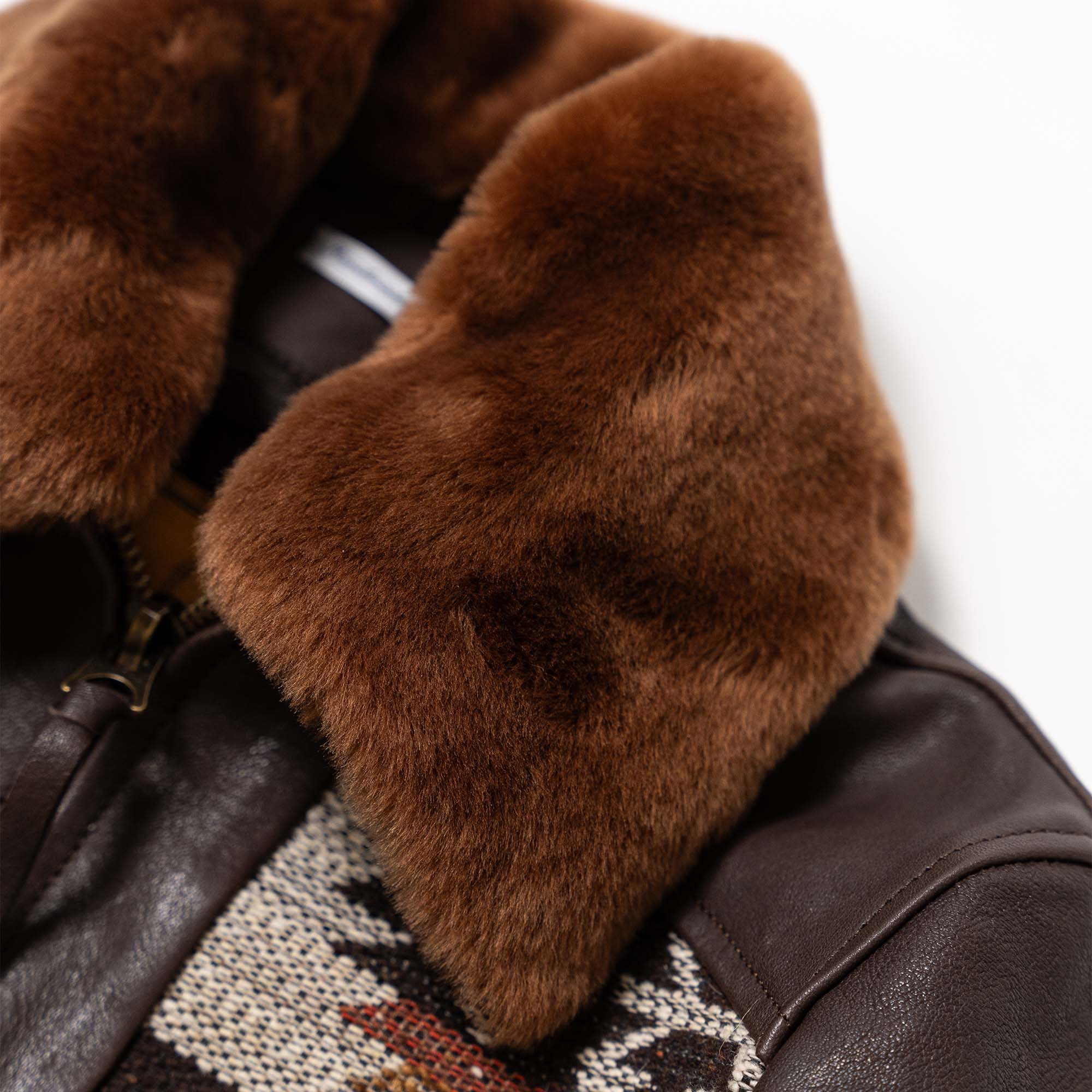 “Varenne” Women’s Grizzly Navajo Jacket