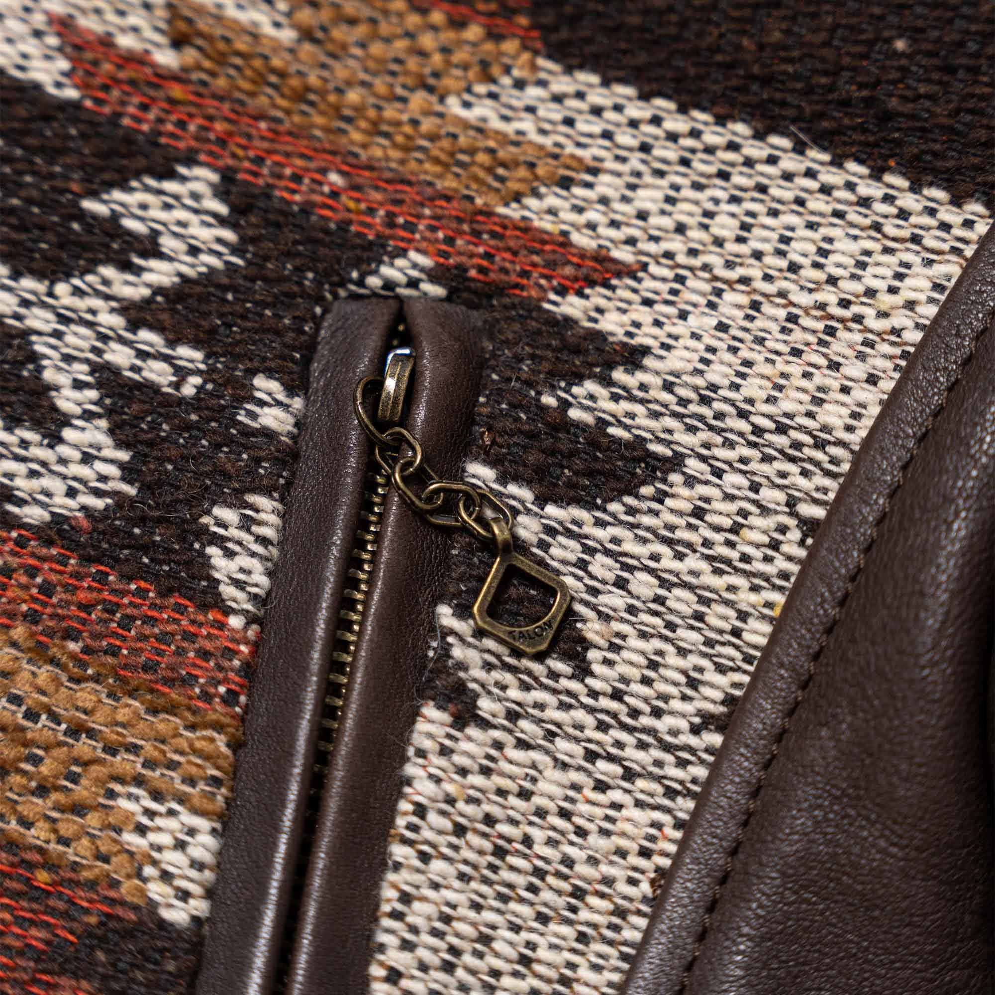 “Varenne” Women’s Grizzly Navajo Jacket