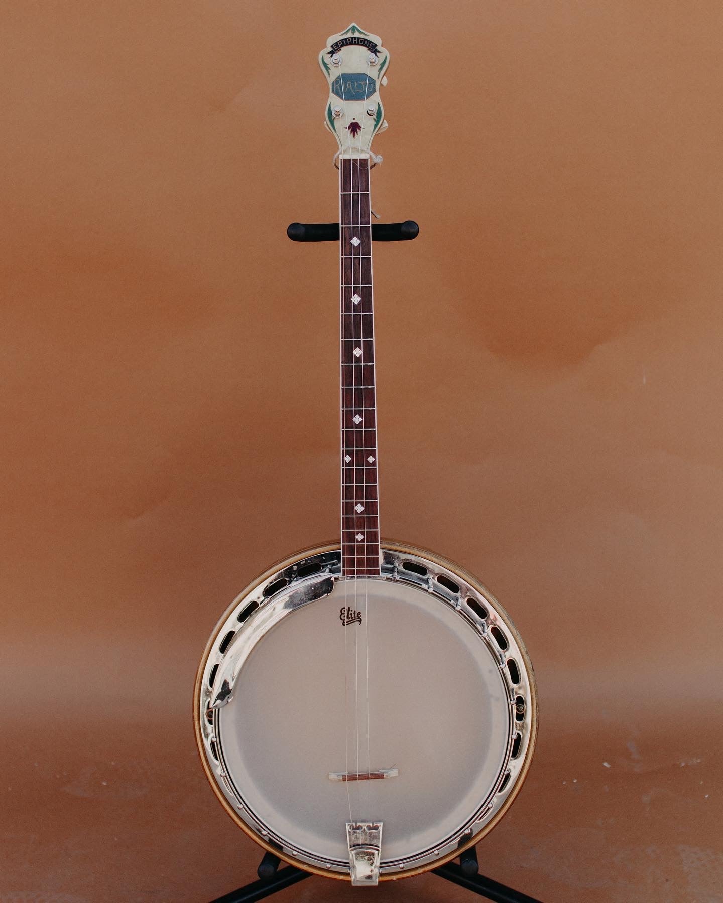 Antique Epiphone Rialto Tenor Banjo
