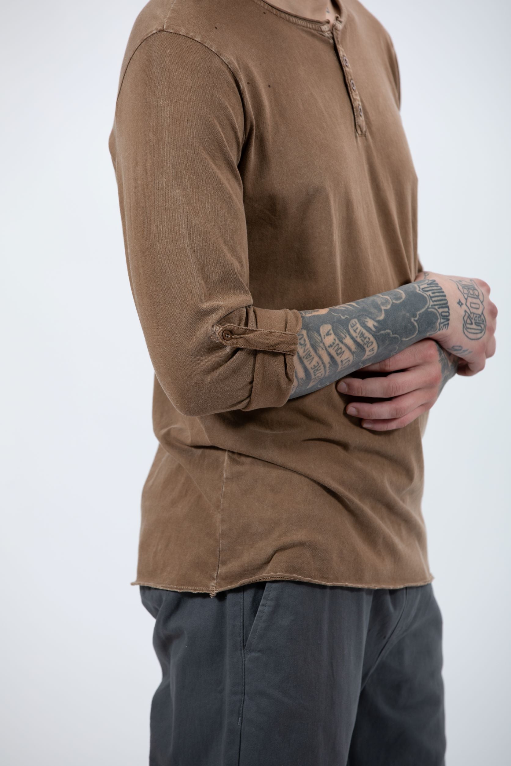 HEDGE- Knit Top Walnut Acid