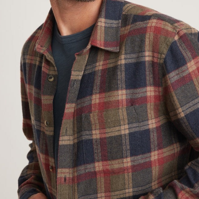 Classic Fit Long Sleeve Balboa Button Down in Olive Plaid