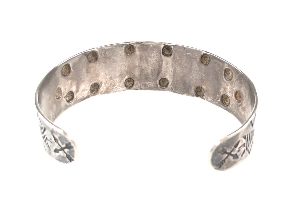 VINTAGE NATIVE AMERICAN STERLING SILVER & TURQUOISE CUFF
