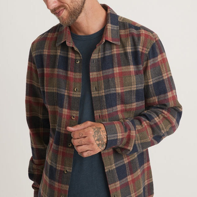 Classic Fit Long Sleeve Balboa Button Down in Olive Plaid