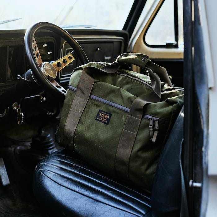 RIPSTOP NYLON PULLMAN - BLACK