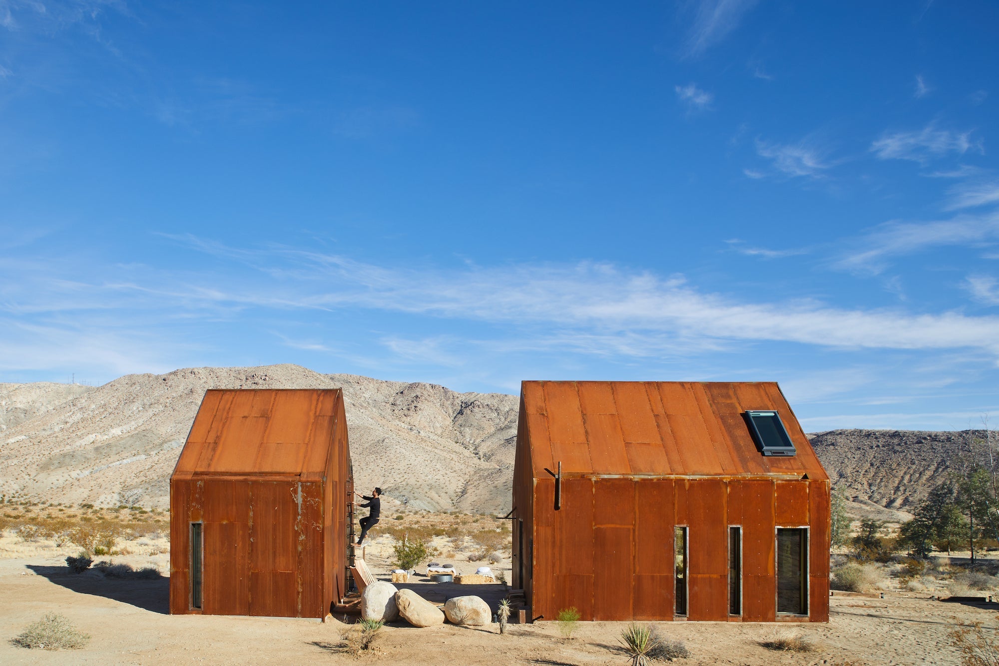 Cabin Fever: Enchanting Cabins, Shacks, and Hideaways