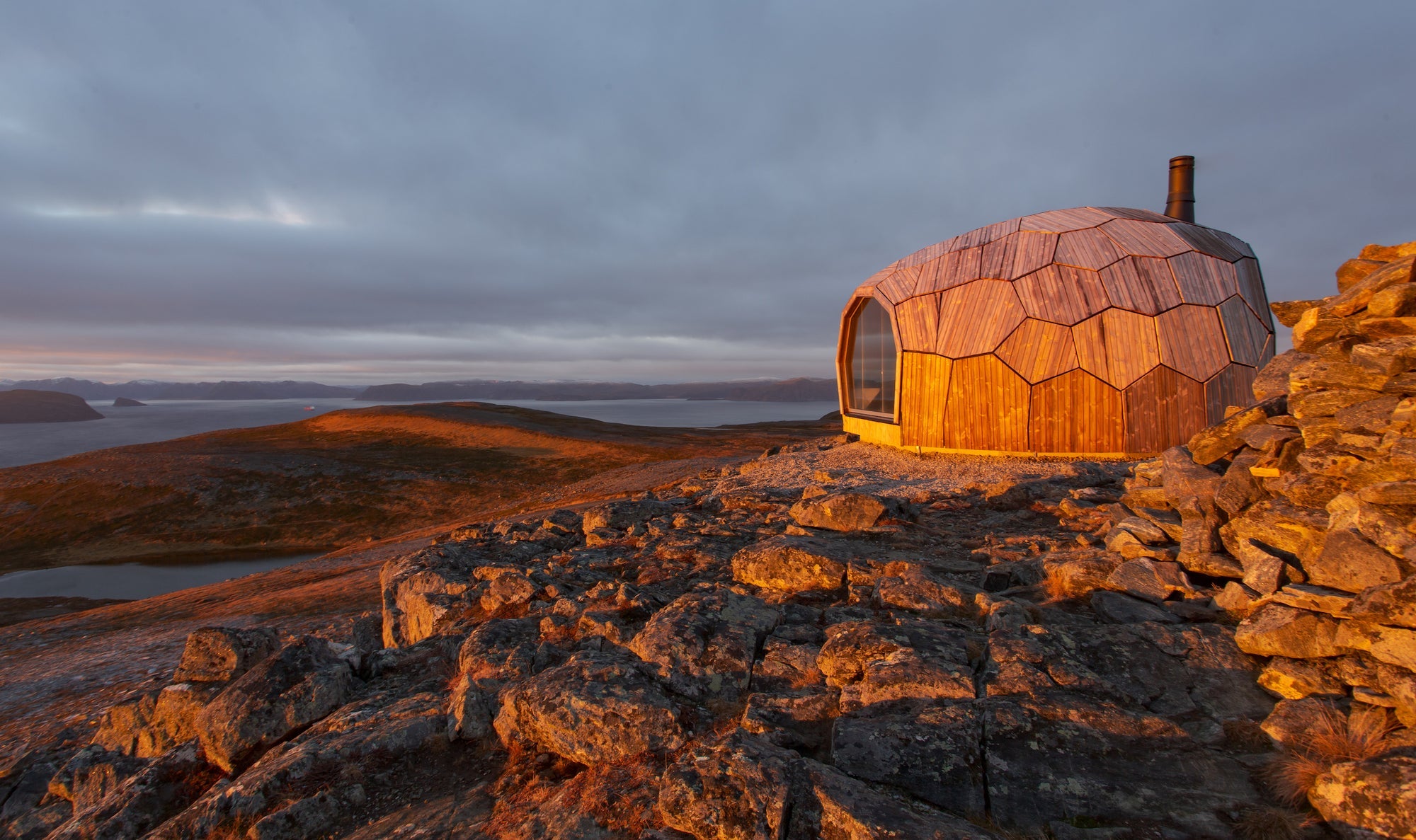Cabin Fever: Enchanting Cabins, Shacks, and Hideaways