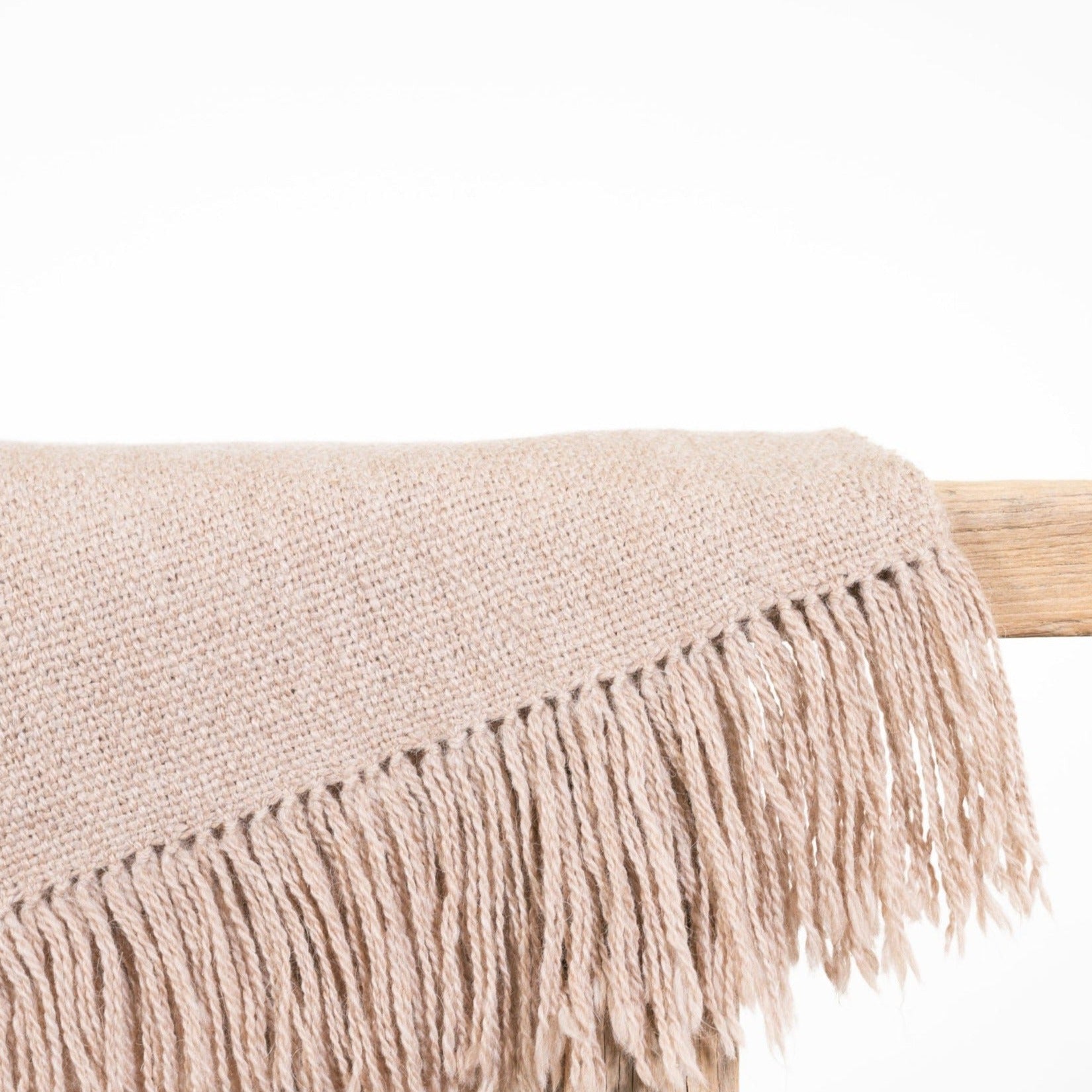 Etnico Llama Throw - Light Brown